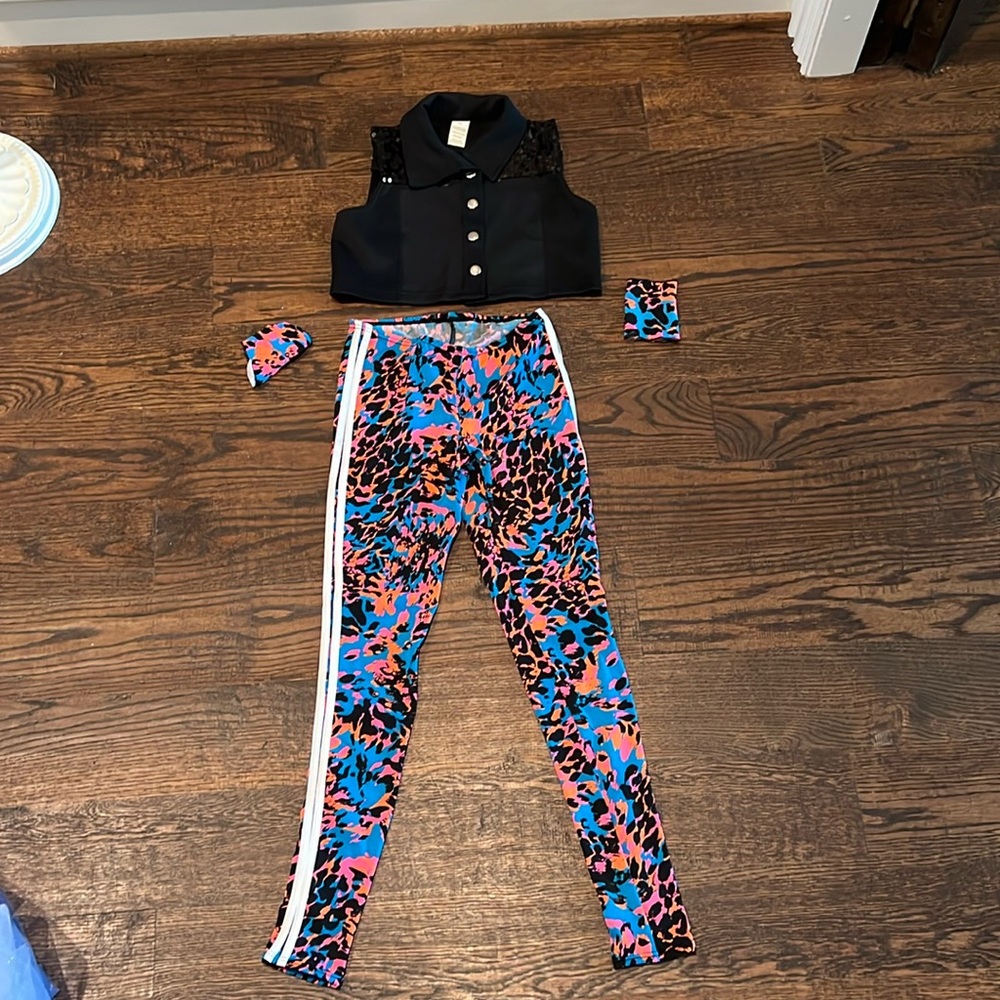 Weissman medium child dance costume